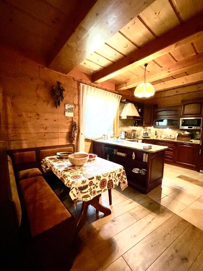 Dom Z Bali Przy Szlaku Villa Kasina Wielka Buitenkant foto
